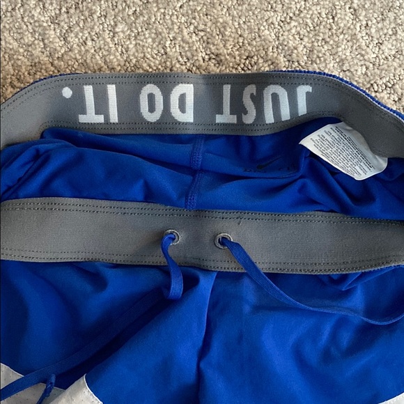 Nike shorts - Picture 2 of 4